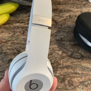 BEATS Solo 3 Headphones